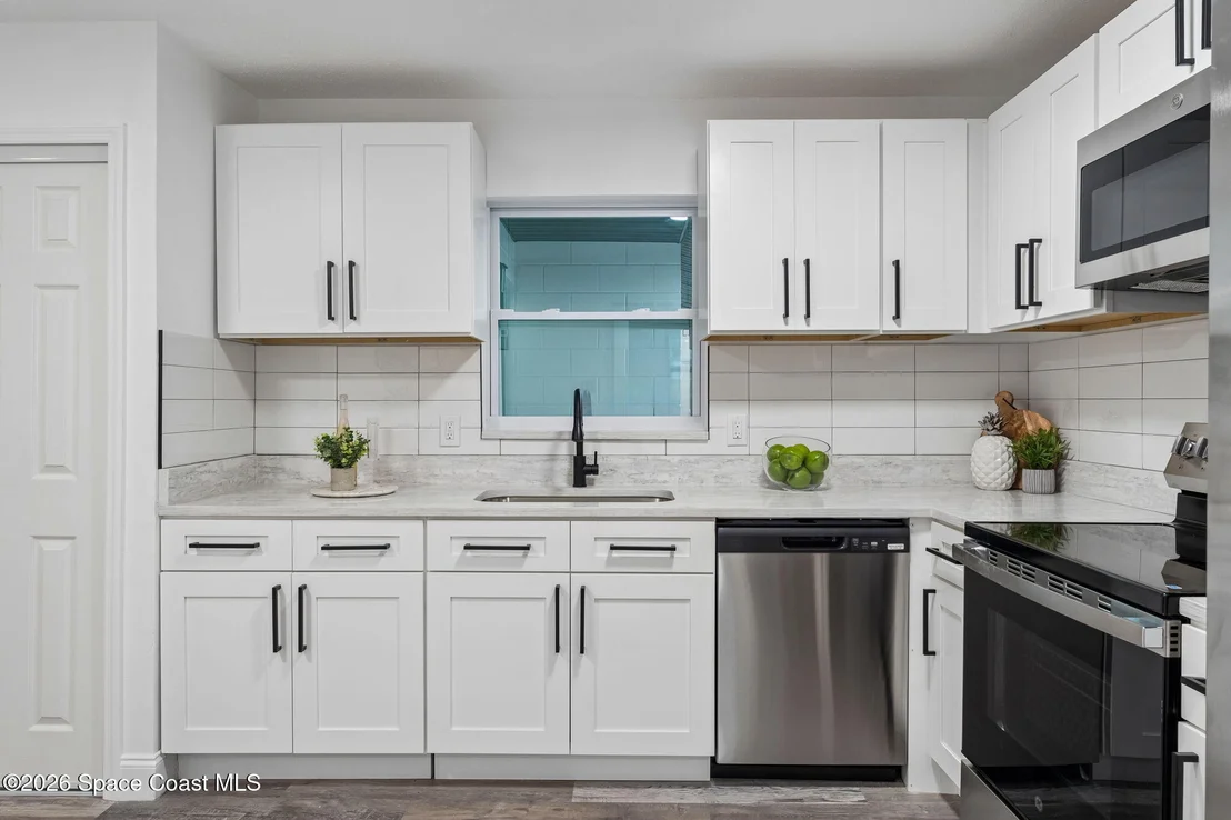 Photo of 996 Sarazen Drive
