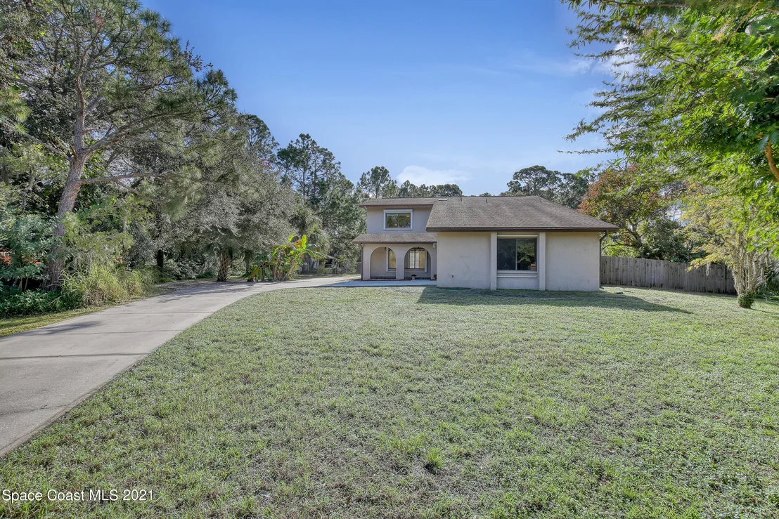 Photo of 2502 Meadow Lane