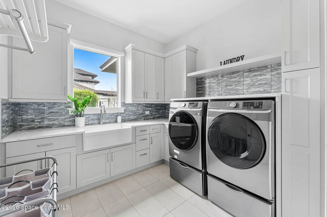 Photo of 3698 Lake Adelaide Place