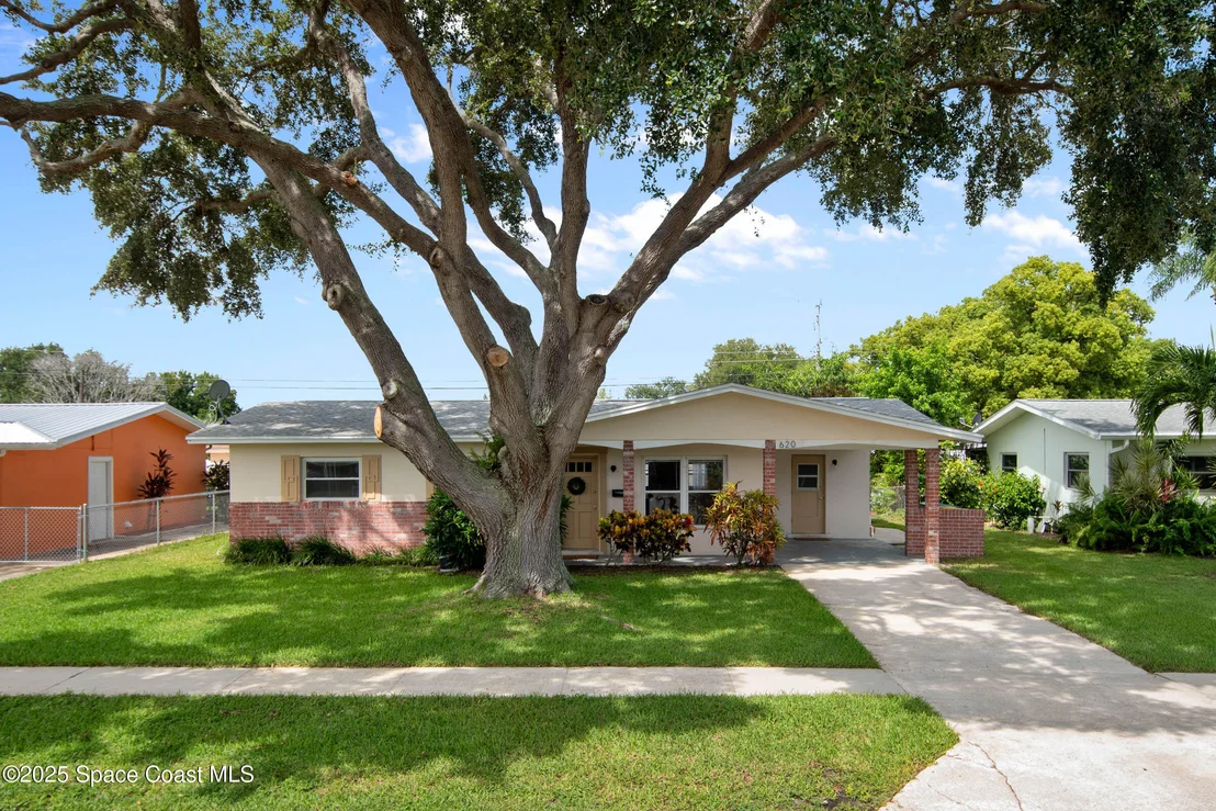 Photo of 620 Clarke Avenue