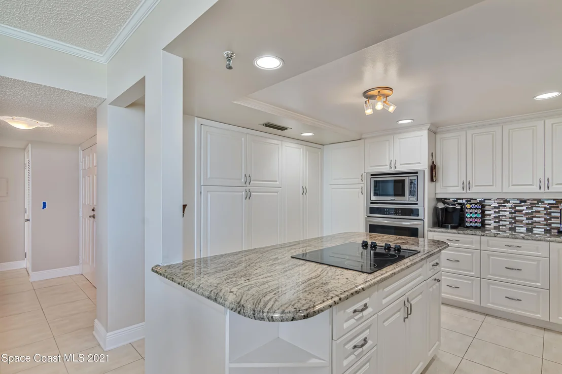 Photo of Unit PHA2 at 3100 N Highway A1a