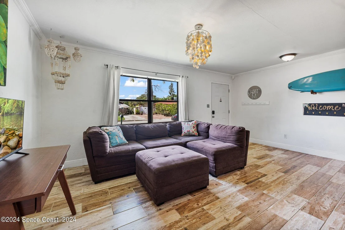 Photo of 601 Gardenia Drive