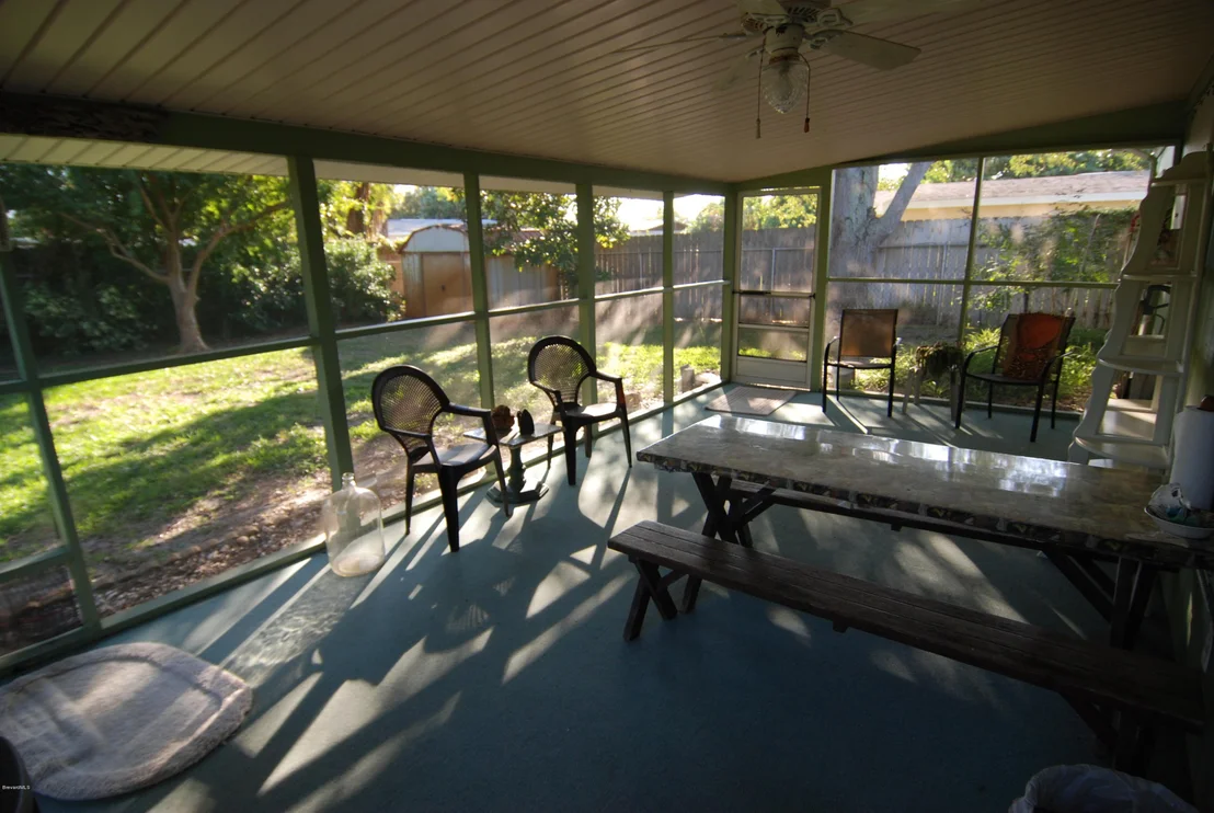 Photo of 311 Avenida De La Vista