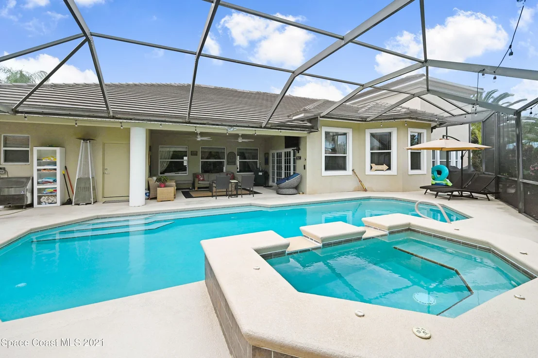 Photo of 687 Nicklaus Drive
