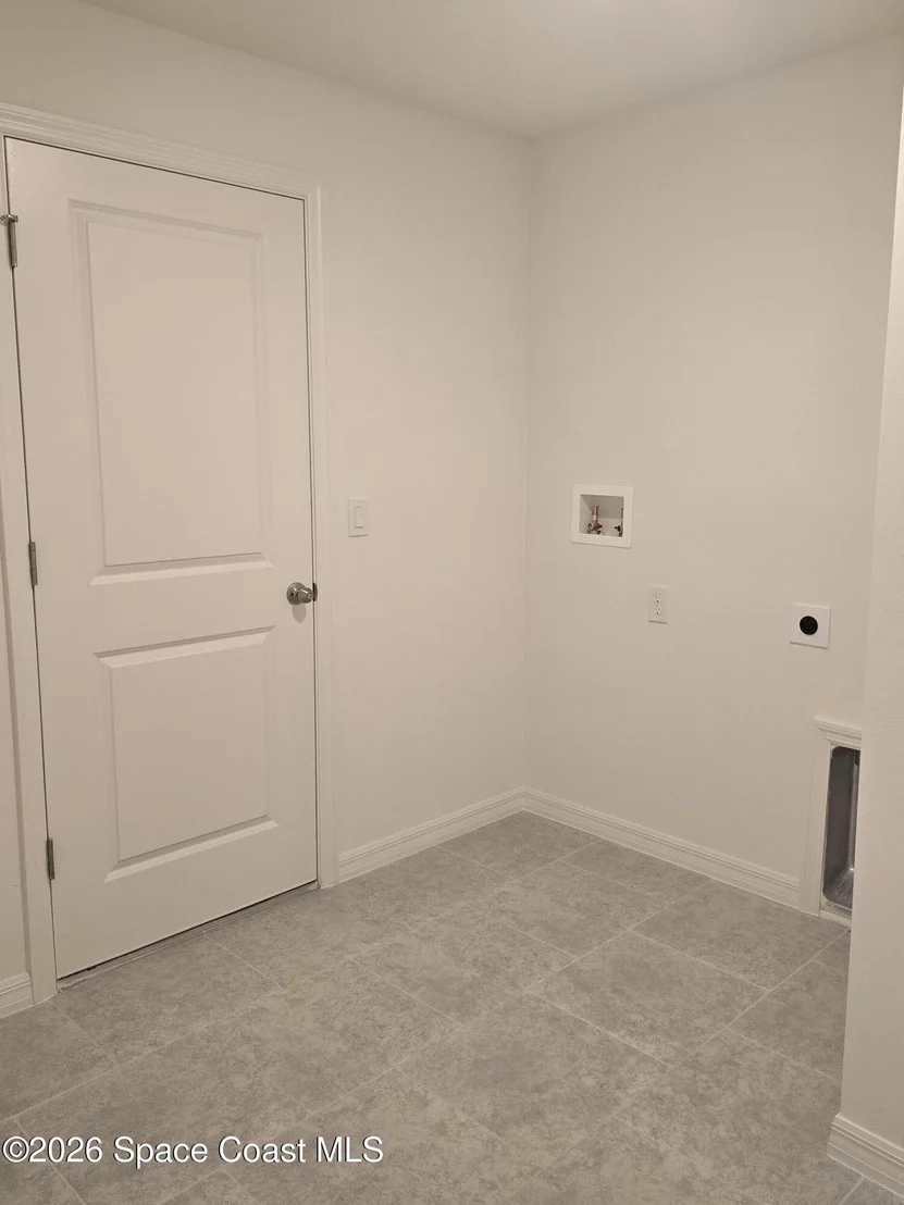 Photo of 972 SW Richmond Circle SW