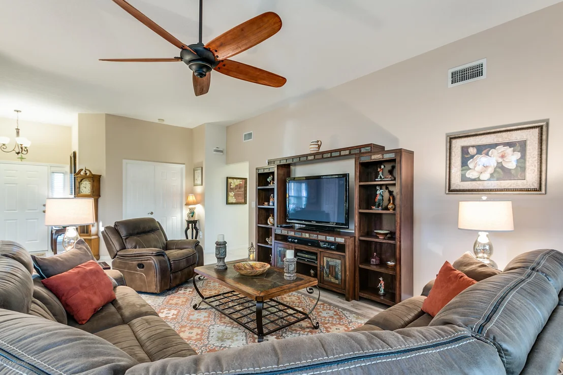 Photo of 1198 Meadowbrook Road NE