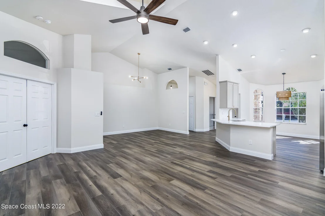 Photo of 480 Prestwick Court