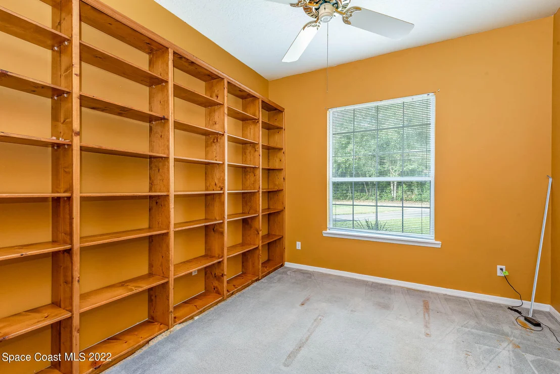 Photo of 3396 Lionel Road