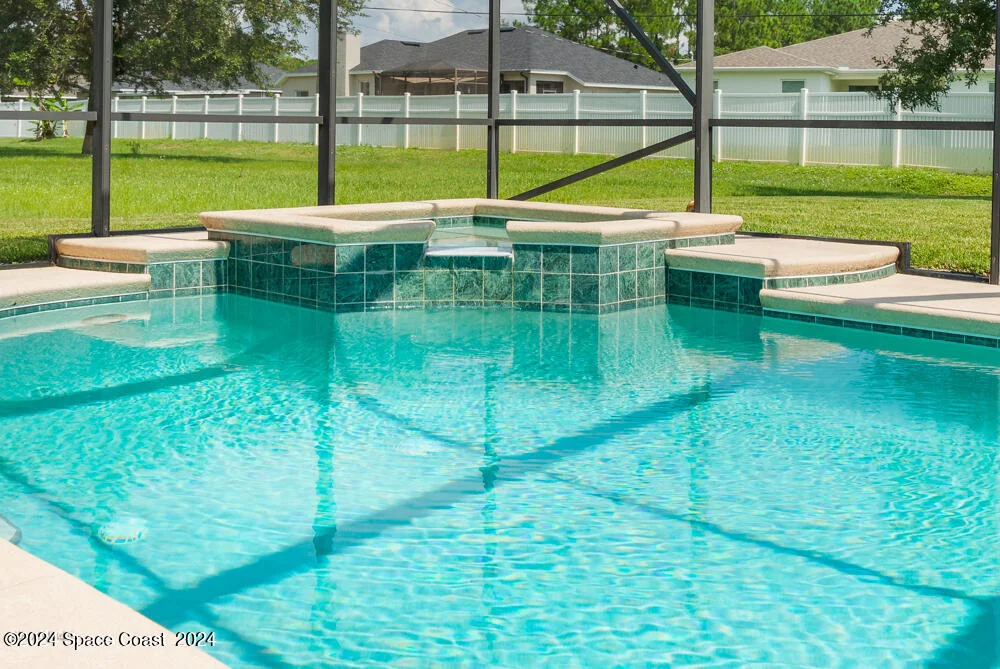 Photo of 2131 Windbrook Drive SE