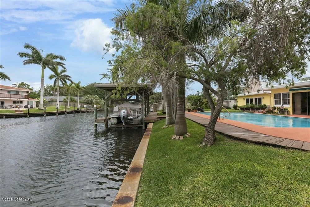 Photo of 11 W Point Drive