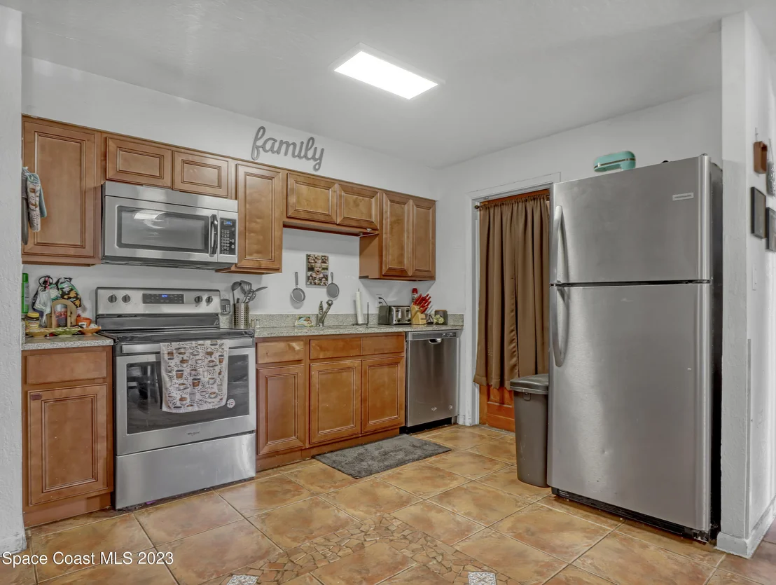 Photo of 2463 Leewood Boulevard