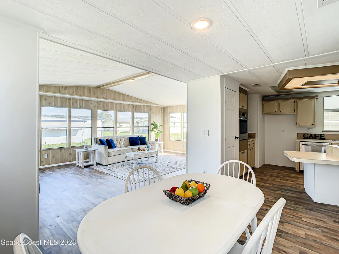 Photo of 534 Jennifer Circle