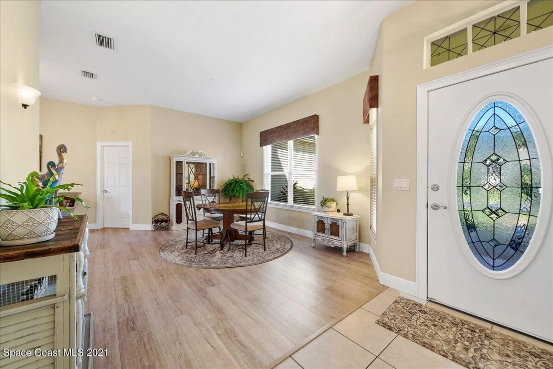 Photo of 1150 Spring Oak Drive