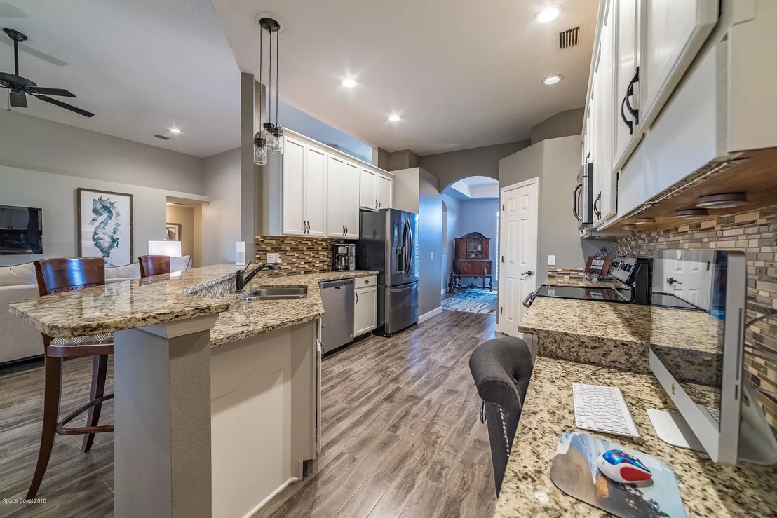 Photo of 2811 Englewood Drive