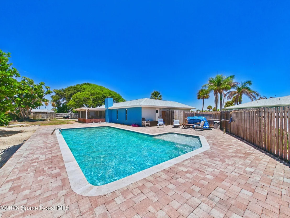 Photo of 645 Kingston Circle