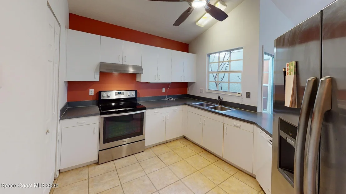 Photo of 322 Myrtlewood Road