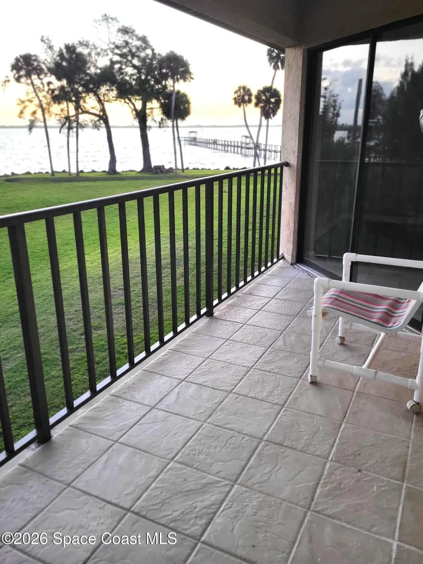Photo of Unit 201 at 100 Canebreakers Drive