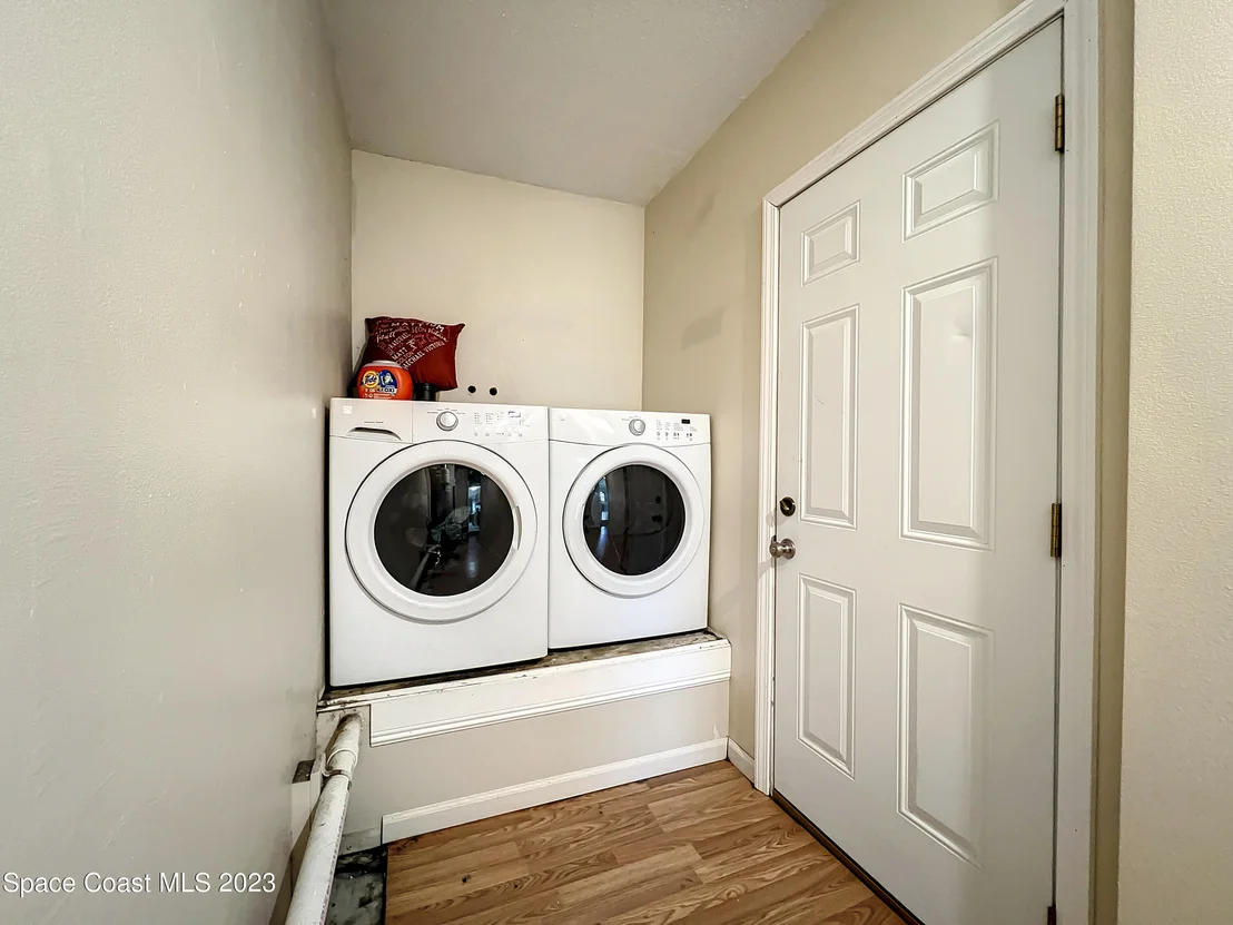 Photo of 2900 Cooper Drive