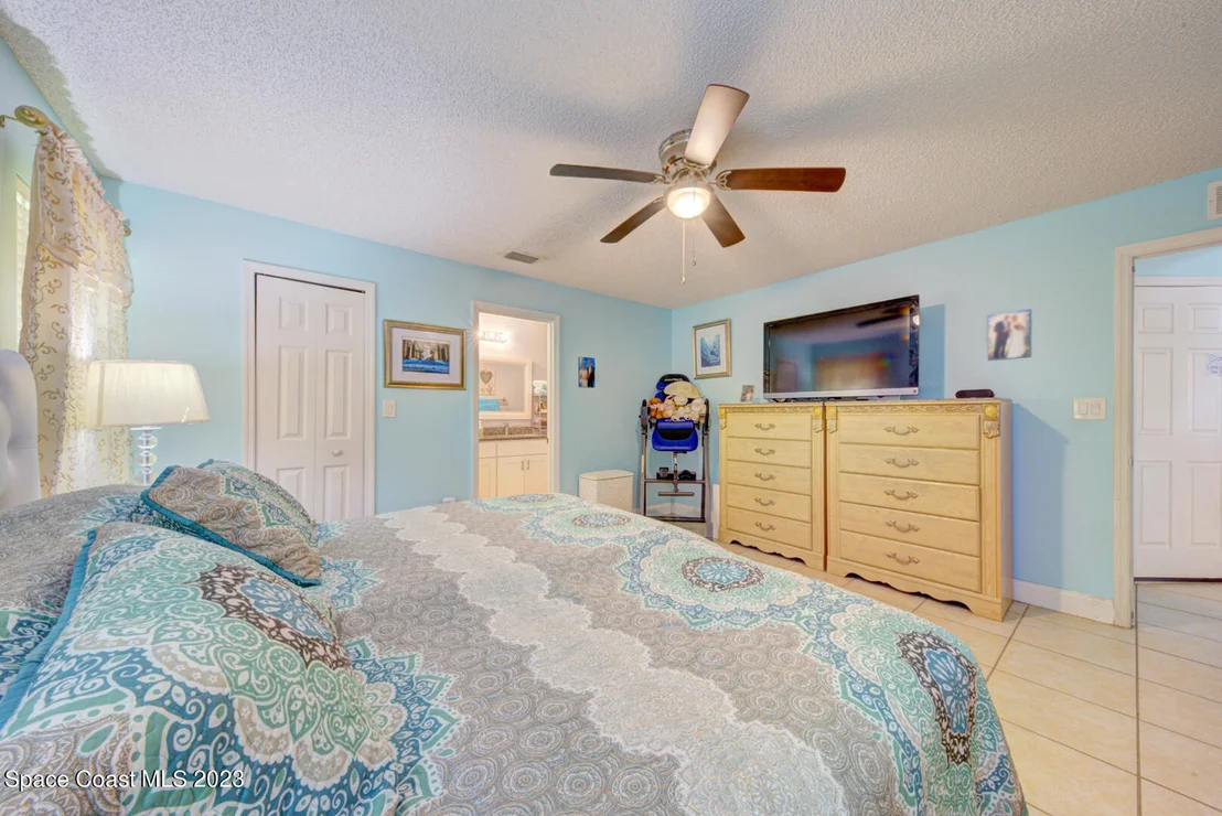 Photo of 3384 Meadowridge Drive