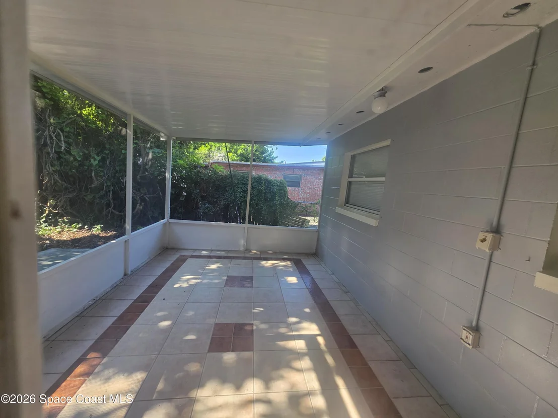 Photo of 1631 Albert Drive