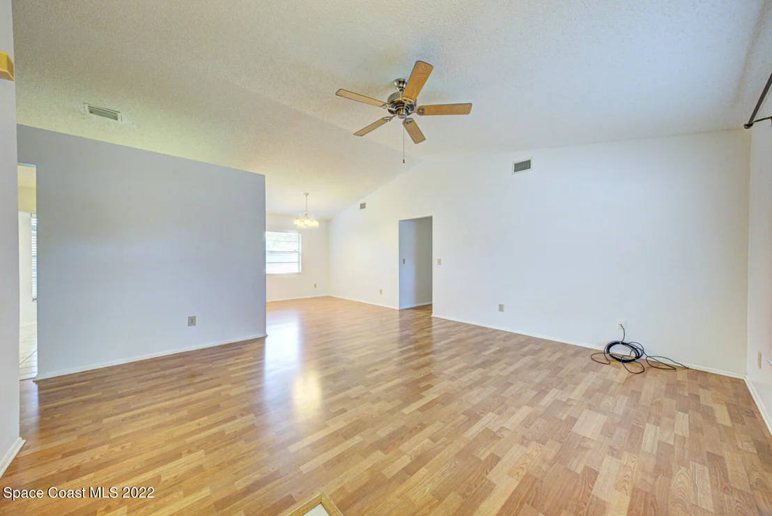 Photo of 2472 Nobility Avenue