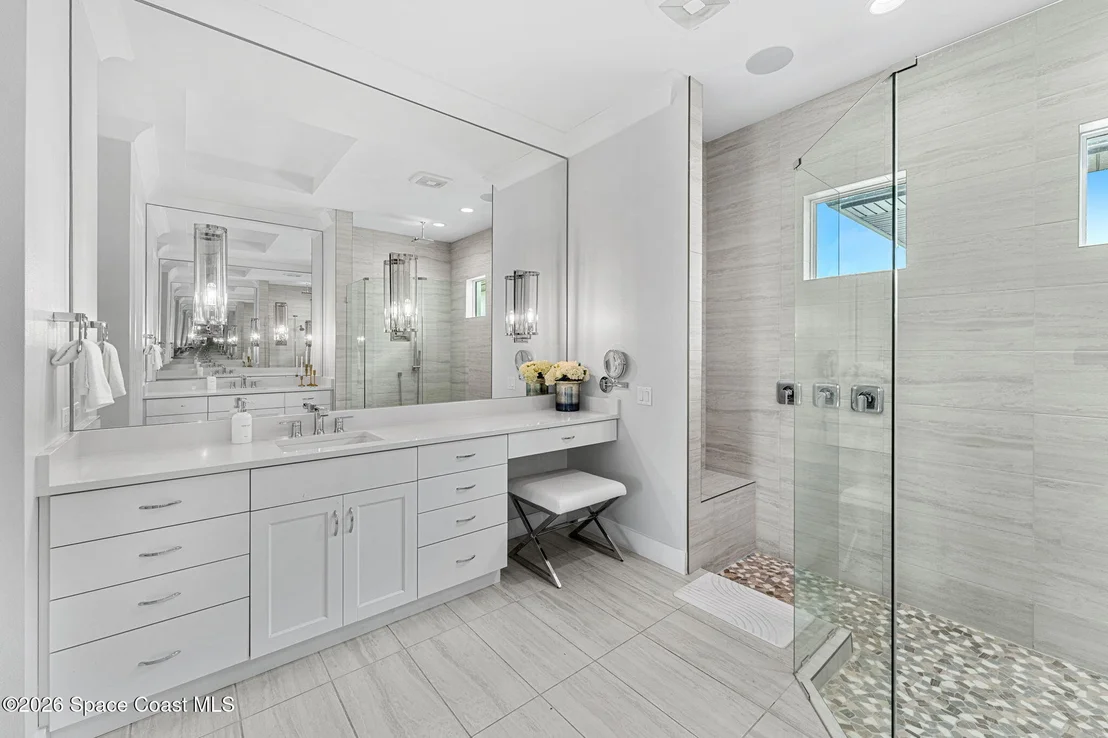 Photo of 3698 Lake Adelaide Place