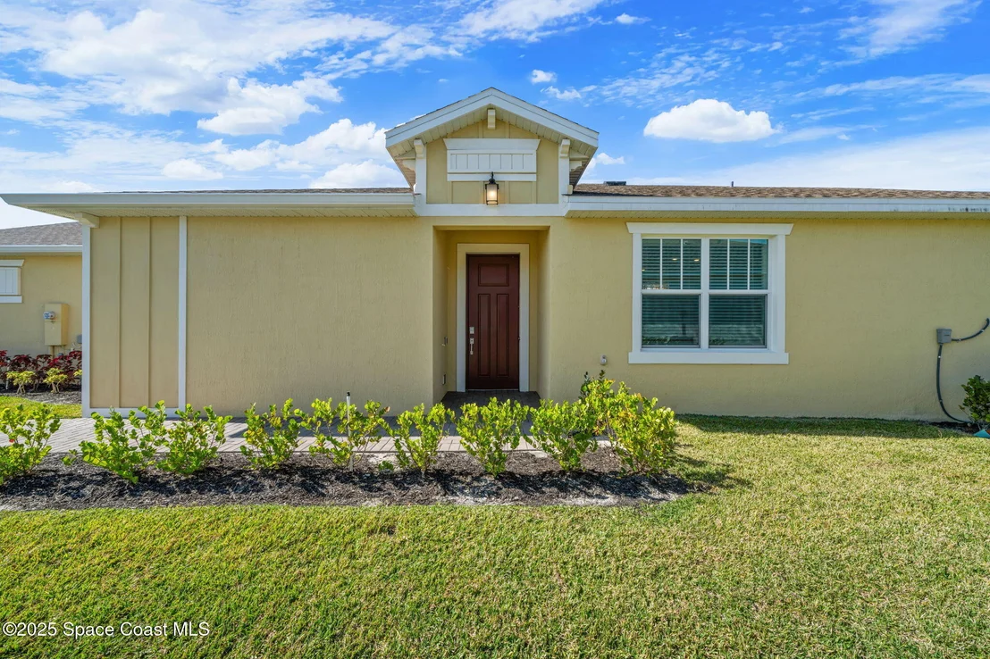 Photo of 2297 Cerulean Drive NW