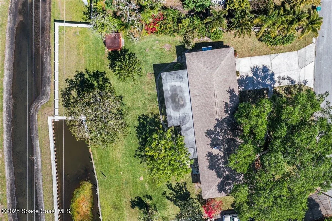 Photo of 1224 Sun Circle W