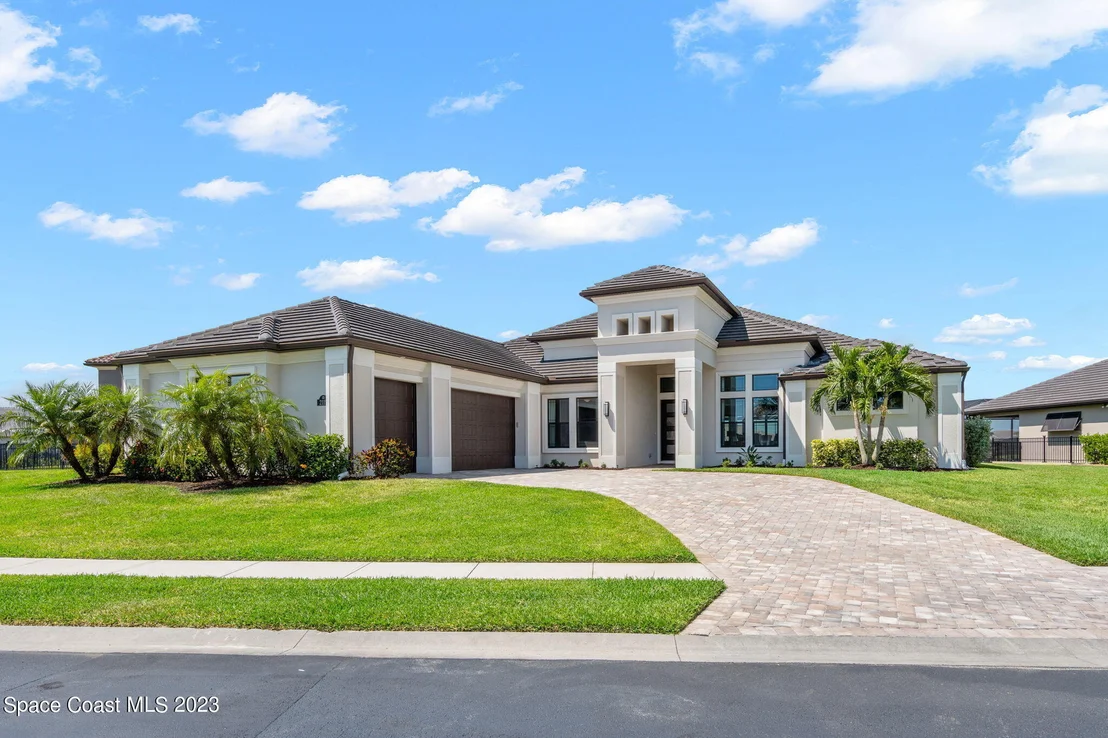 Photo of 2115 Calatrava Street
