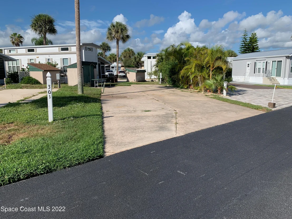 Photo of 301 Galaxy Lane