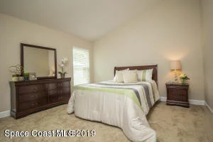 Photo of 831 Mandarin Drive NE