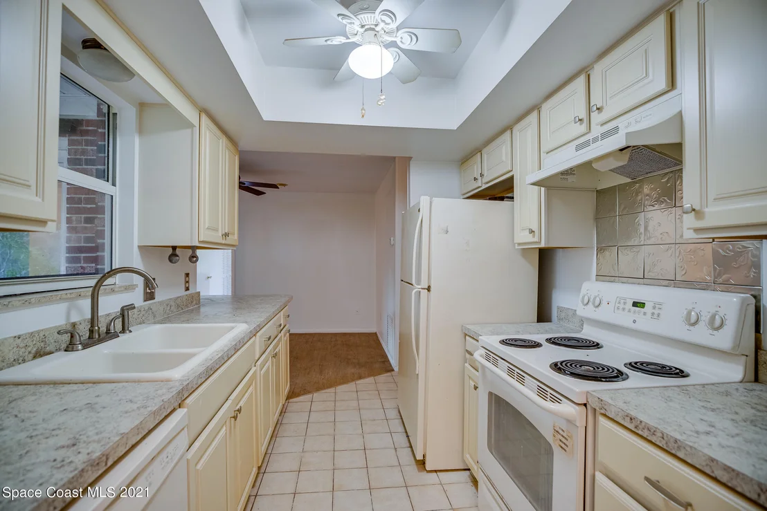 Photo of 838 Knecht Road NE