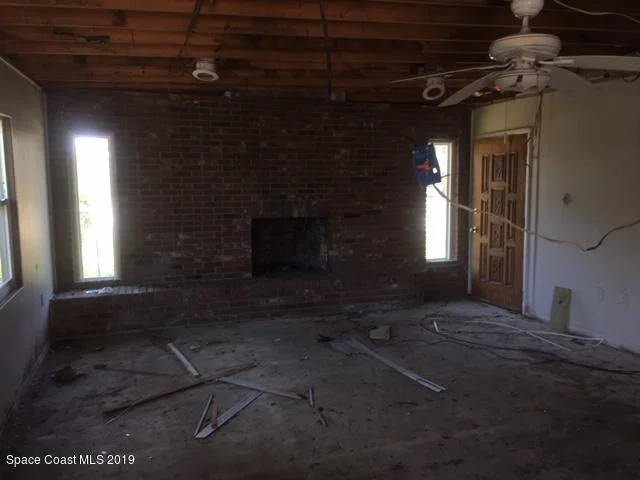 Photo of 1221 Willow Lane