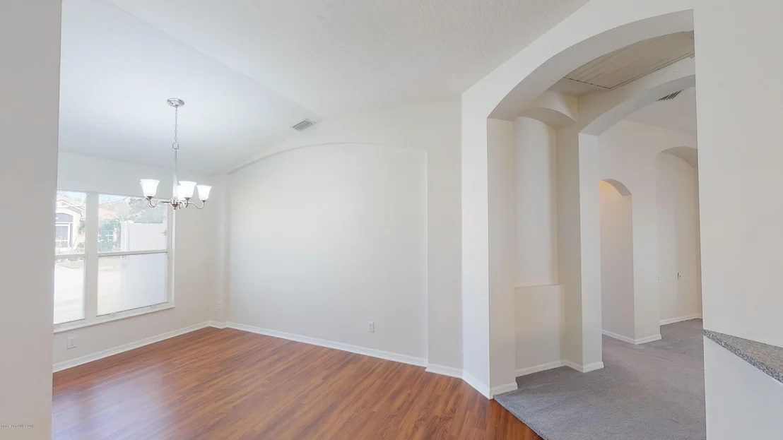 Photo of 891 Shaw Circle