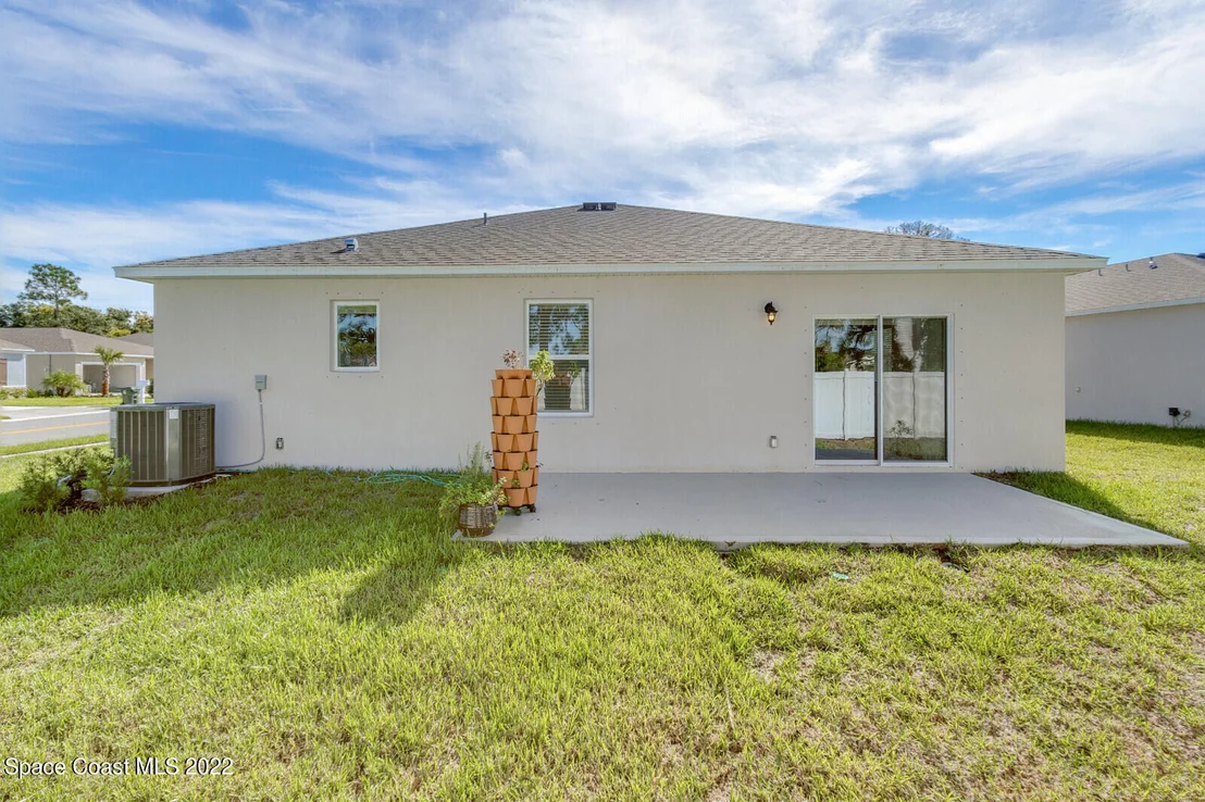 Photo of 953 Edensor Lane