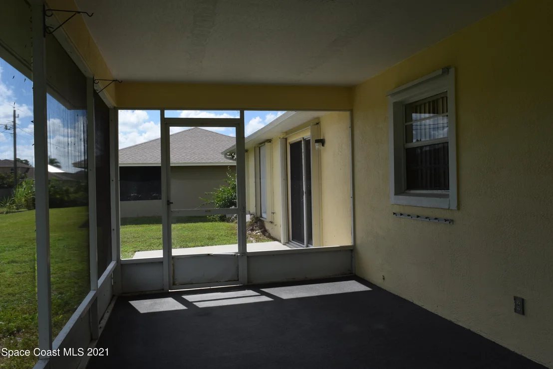 Photo of 816 Seven Gables Circle SE