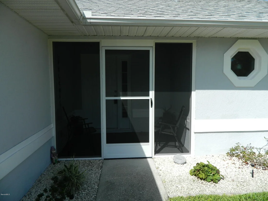 Photo of 6348 Leonard Avenue