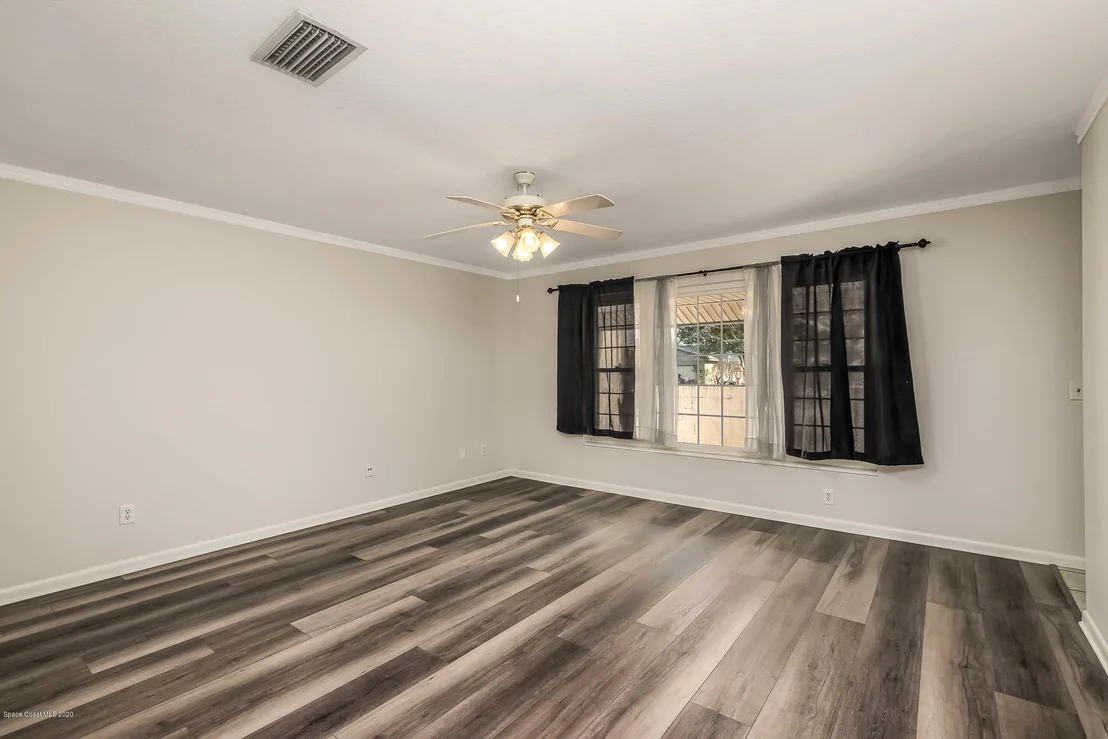 Photo of 993 Sarazen Drive