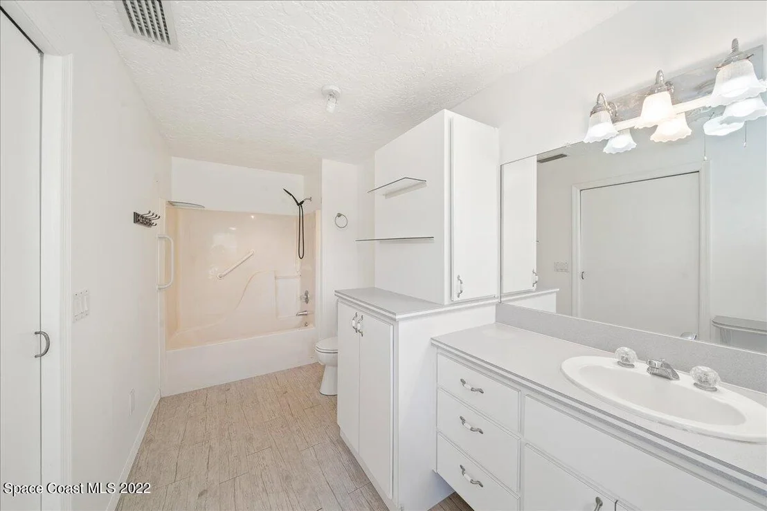 Photo of 3450 Weber Road