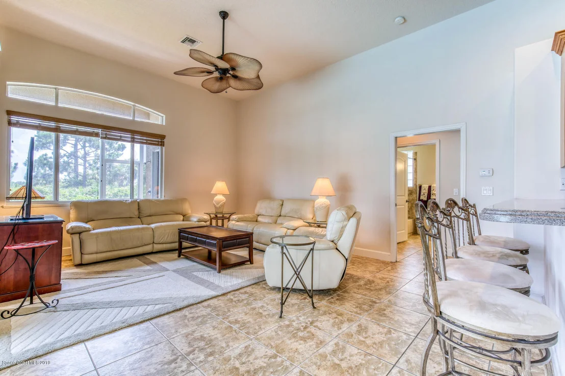 Photo of 979 Warbler Court