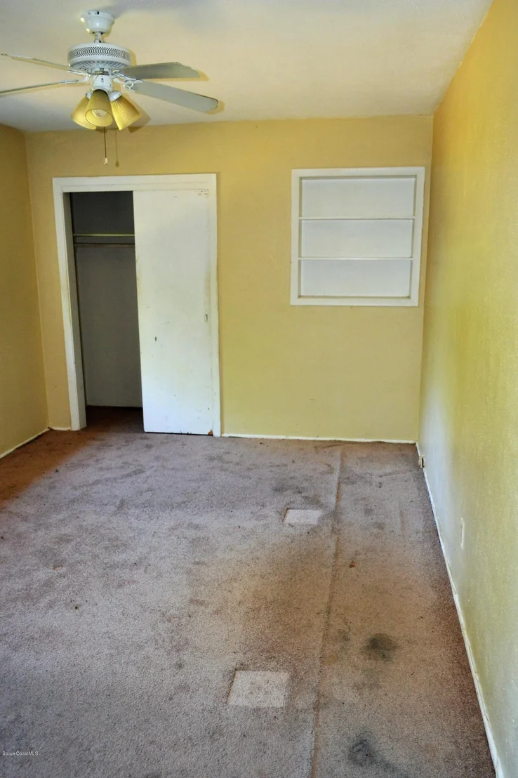 Photo of 1101 AZALEA Lane
