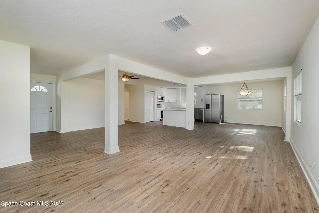 Photo of 9012 102nd Avenue