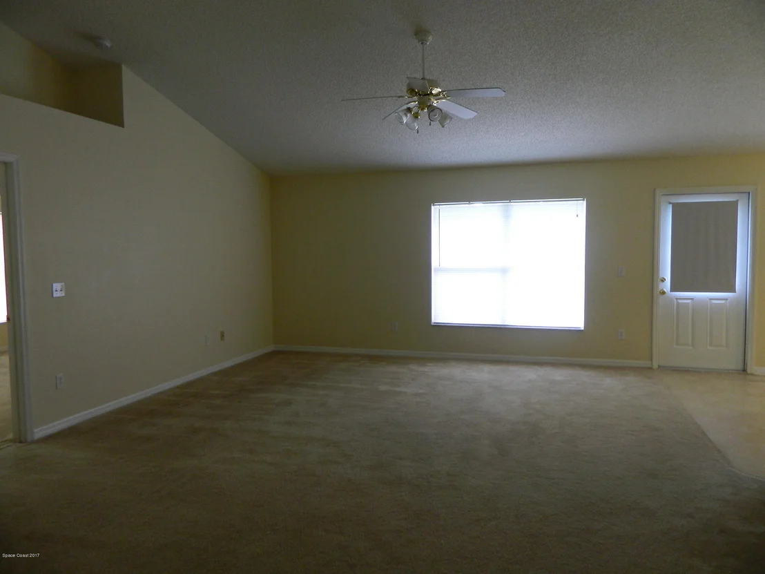 Photo of 3256 Reef Road SE