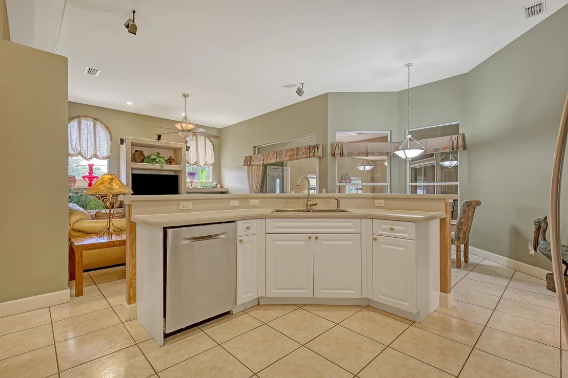 Photo of 703 Peregrine Drive