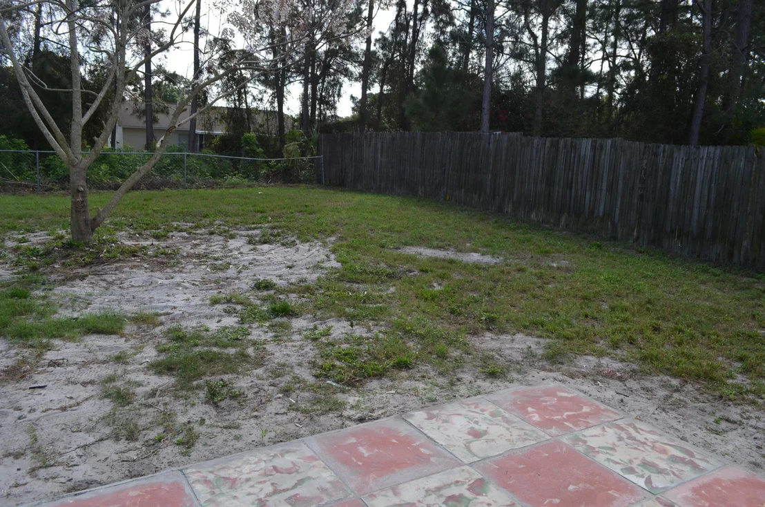 Photo of 6585 Dock Avenue