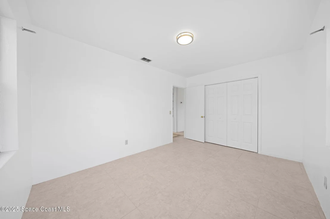 Photo of 2800 Alexander Avenue NE