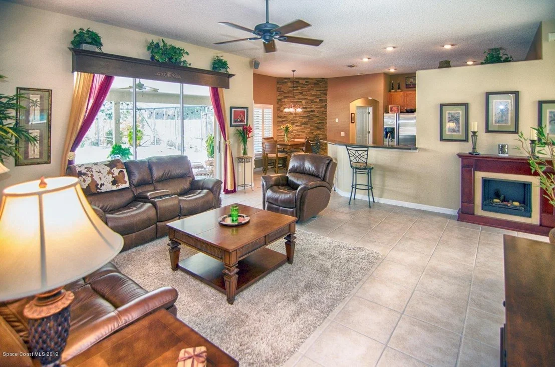 Photo of 5977 Newbury Circle