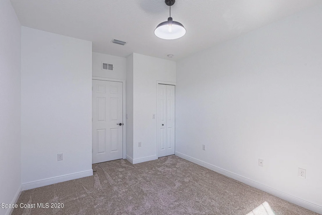 Photo of 431 Crescent Drive