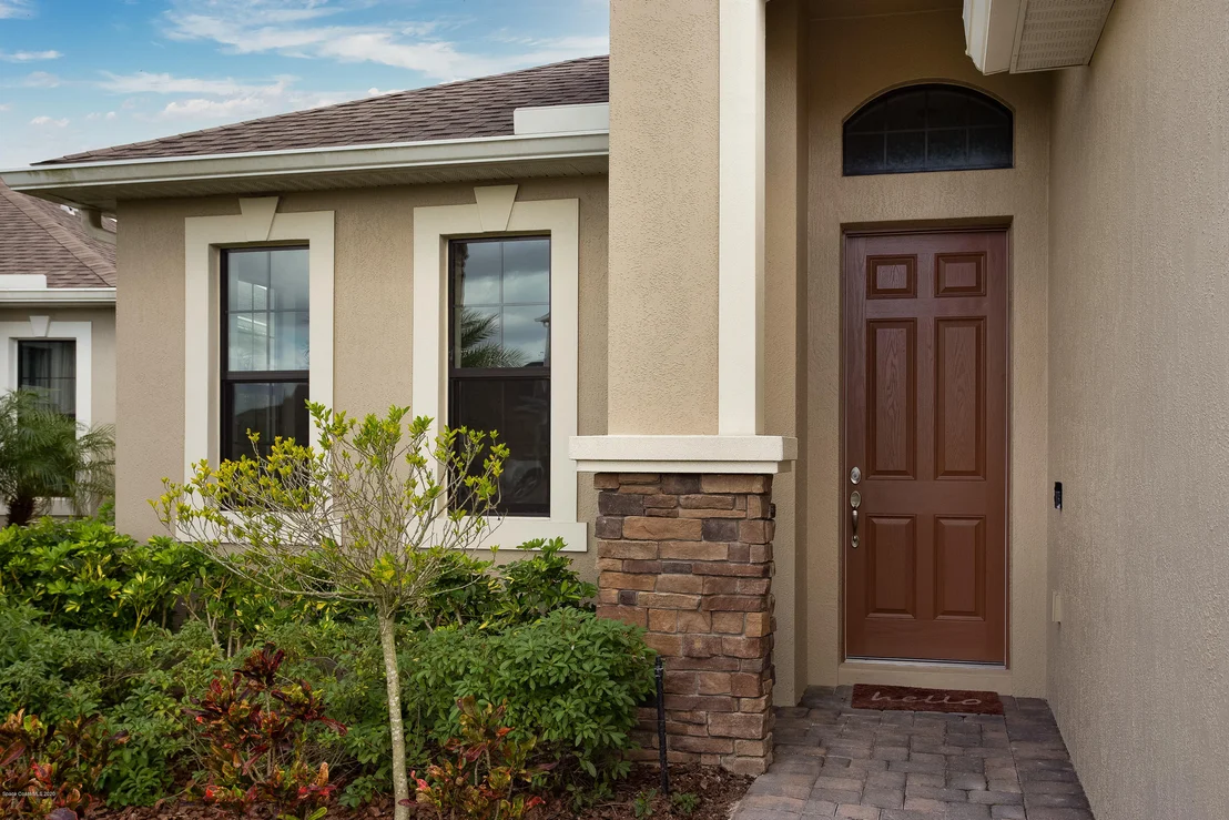 Photo of 7447 Bluemink Lane