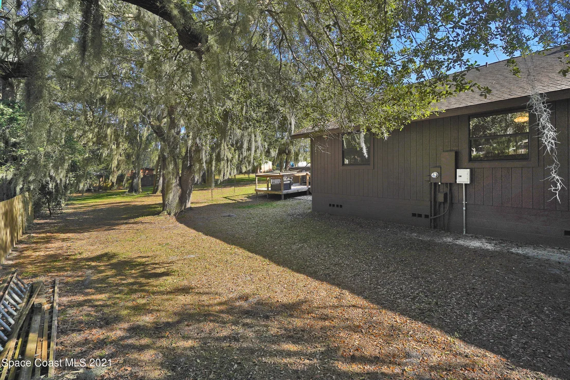 Photo of 1375 War Eagle Boulevard